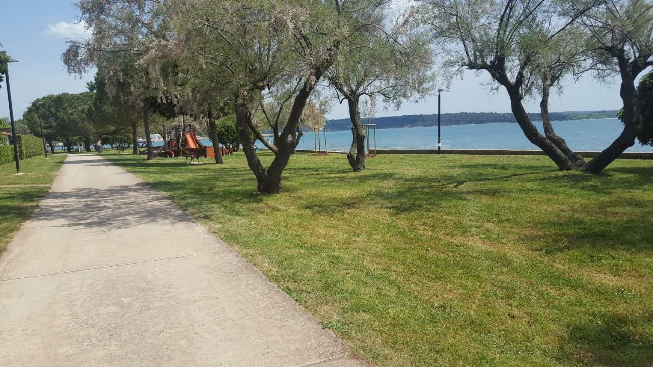 Apartman Luka Novigrad Istria Esterno foto